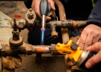 Энергосистема не успевает восстанавливаться: украинцам назвали самые тяжелые участки