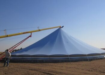 Бесплатные зернохранилища: аграрии четырех областей смогут получить модули вместимостью 1000 тонн