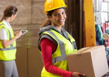 Угроза вакансиям: как массовый приезд поляков из Германии изменит рынок труда для украинцев