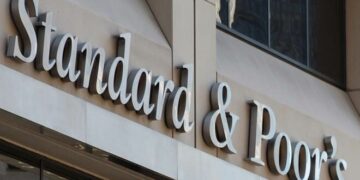 Выход из дефолта: S&P повысило кредитный рейтинг Украины и озвучило прогноз на 2026 год