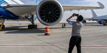 Boeing та GE виявили технічну несправність у двигунах нового літака 777X