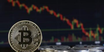 Биткоин упал до самой низкой отметки с момента переизбрания Трампа