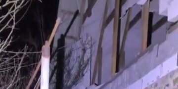 Ворог атакував Запорізьку область: пошкоджено будинки, знеструмлено 12 тисяч абонентів