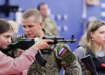 росіяни готують дітей на ТОТ територіях до війни під виглядом "навчання"