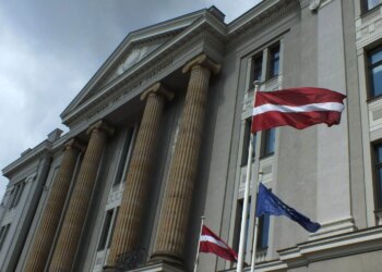 Латвія першою у світі визнала українські електронні підписи – Мінцифри