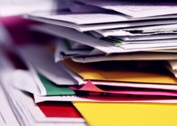 Общественные организации призывают отказаться от идеи референдума по мирному договору