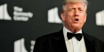 Трамп и Путин тайно обсуждают “Северный поток”: Европа осталась не у дел