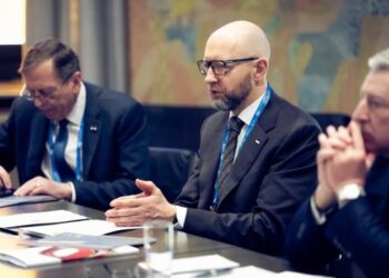 Единственный способ защитить энергетику – предоставить Украине ракеты большой дальности – экс-премьер Яценюк в Мюнхене