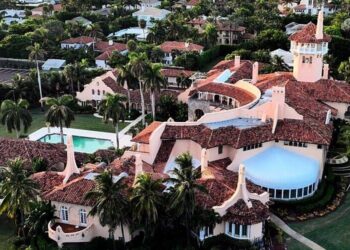 У США застрелели чоловіка, який намагався проникнути до маєтку Трампа