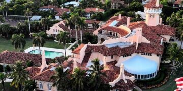 У США застрелели чоловіка, який намагався проникнути до маєтку Трампа