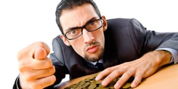 Иллюзия легкого заработка: как аферисты обманывают украинцев в мессенджерах