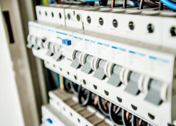 В Украине резко снизилось потребление электроэнергии: что с графиками отключений