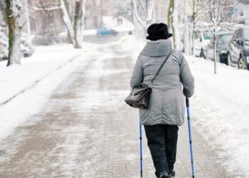 Украинцам придется отказаться от одной из выплат: кого это коснется