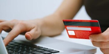 Три признака того, что вас хотят “кинуть”: как распознать афериста на маркетплейсе