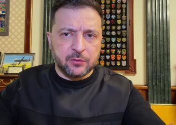 Зеленский анонсировал решение по формату переговоров с Россией и США и отметил роль Европы