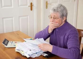 Перерасчет коммунальных тарифов: Попенко вскрыл махинации с начислениями