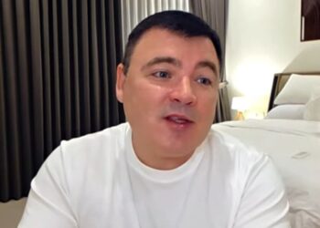 “Это не кино”: блогер рассказал о бюрократии Интерпола и опасных “диффузиях” Украины