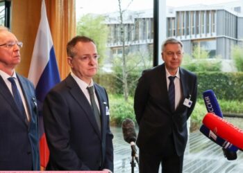 NYT: Украина и РФ обсуждают статус Донбасса и демилитаризованную зону