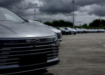 “Электрички” по цене бензина: как новые налоги повлияли на авторынок и что будет дальше