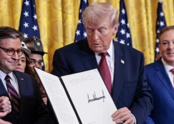 Підпис Трампа з’явиться на доларових банкнотах до 250-річчя незалежності США