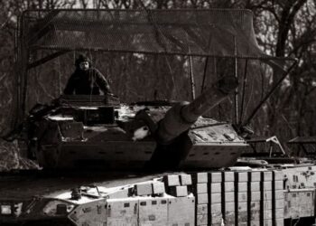 “Это Спарта, и она мертва”: Дацюк предостерег от ловушки “вечной войны”