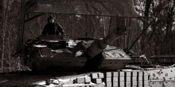 “Это Спарта, и она мертва”: Дацюк предостерег от ловушки “вечной войны”