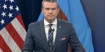 Хегсет раскритиковал помощь Украине и Байдена: оружие нужно США