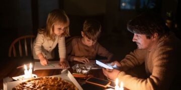 Графики отключений света вернулись: ДТЭК назвал три главные причины