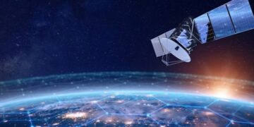 Россия перехватывает секретные данные Бундесвера: спутник-шпион подобрался к аппаратам в Европе