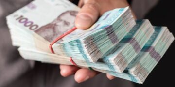 Лекарства, продукты, детские товары, животные: на что украинцы больше всего тратят денег