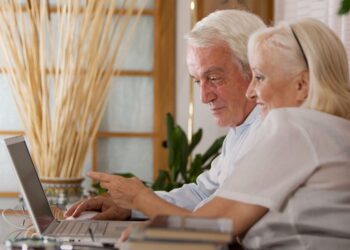 Досрочная пенсия в Украине: два списка профессий дают право выйти на отдых раньше