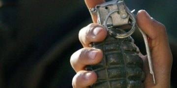 На Чернігівщині затримали чоловіка, який погрожував підірвати гранату в магазині