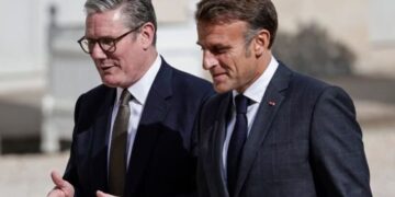 Лондон і Париж проведуть саміт щодо відкриття Ормузької протоки