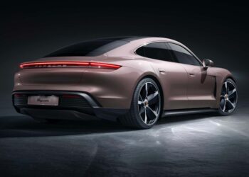 Кто должен платить транспортный налог в 2026 году: список моделей и стоимость