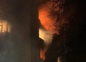 Атака на Харківщину: російський дрон влучив у п'ятий поверх житлового будинку в Чугуєві