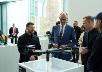 Німеччина та Україна розвиватимуть спільне виробництво дронів – Мерц