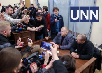 Суд обирає запобіжний захід поліцейським, які втекли з місця теракту в Києві