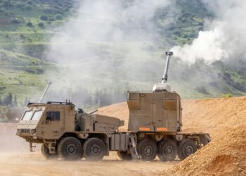 Ізраїль представив нову артилерію проти "Хезболли" на тлі крихкого перемир’я