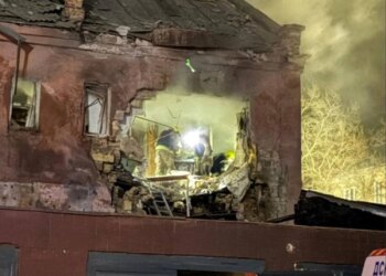росіяни вдарили по житлових будинках в Одесі, є постраждалі та руйнування