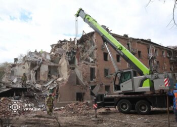 У Дніпрі завершили рятувальні роботи після російського удару, ДСНС показали наслідки