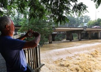Циклон Vaianu спричинив повені, відключення світла та евакуації в Новій Зеландії