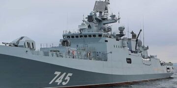 Фрегат РФ супроводив танкери «тіньового флоту» через Ла-Манш