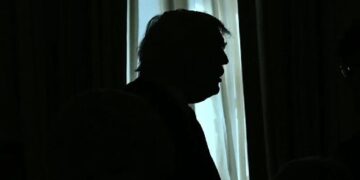 Трамп заявив, що США контролюють Ормузьку протоку