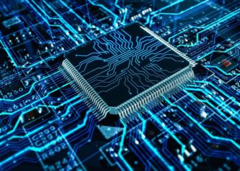 “Продавать мозги”: Уткин назвал единственный способ для Украины прорваться на рынок высоких технологий