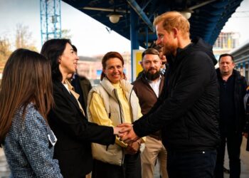 Я здесь как солдат: принц Гарри неожиданно прибыл в Киев и обратился к Путину