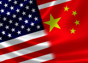 Галеев: Китай выбрал стратегию выжидания, пока США сами себя уничтожат