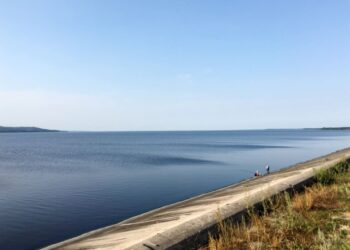 Каскад водохранилищ под угрозой: Попенко объяснил, чем опасны ракетные удары России