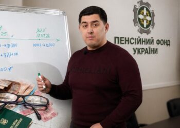 Некоторым пенсионерам придется дважды судиться за выплаты: юрист объяснил схему