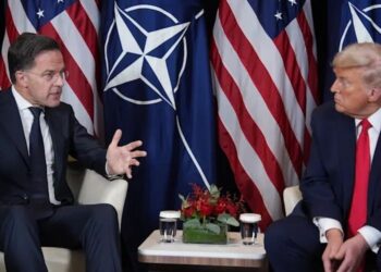 США вимагають, щоб Європа направила до Ормузької протоки військові кораблі