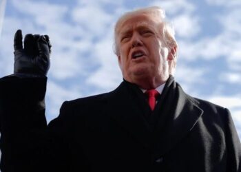 Трамп зажадав від Ірану не стягувати плату з танкерів